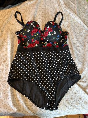 Torrid Plus Size 2X Floral Dot One Piece Swimsuit Bathing Suit